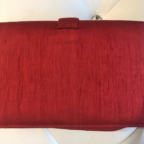 Red Dupioni Silk Vintage Evening Clutch, India - Picture 4 of 6